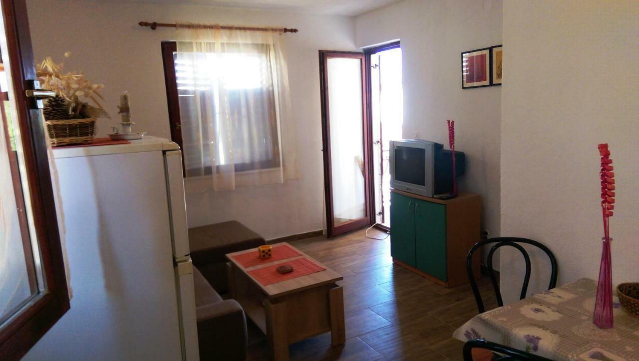 Apartments Delibasic Рогозниця Екстер'єр фото