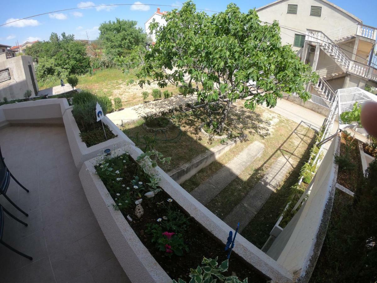 Apartments Delibasic Рогозниця Екстер'єр фото