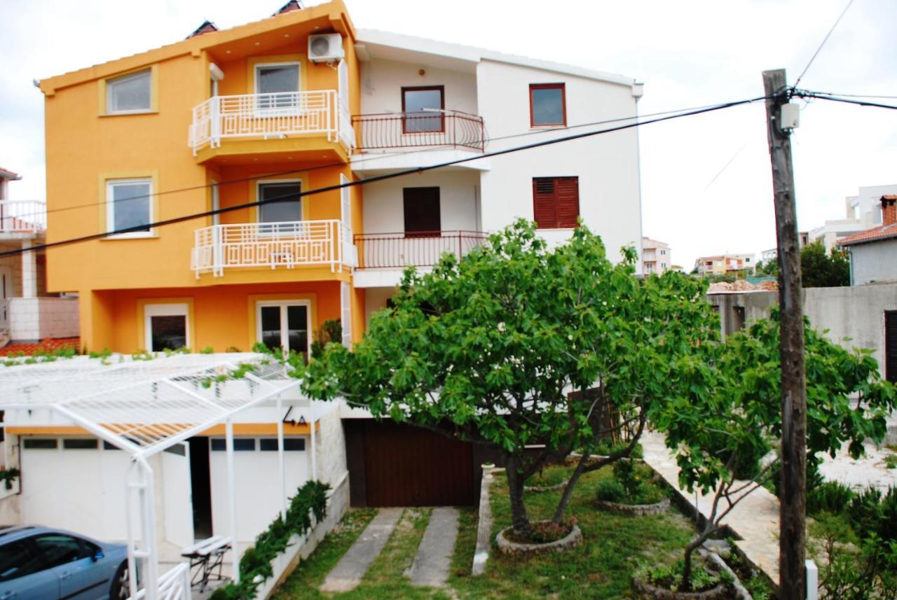 Apartments Delibasic Рогозниця Екстер'єр фото